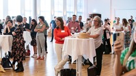 Menschen bei der Reallabor-Tagung 2023 in Karlsruhe 